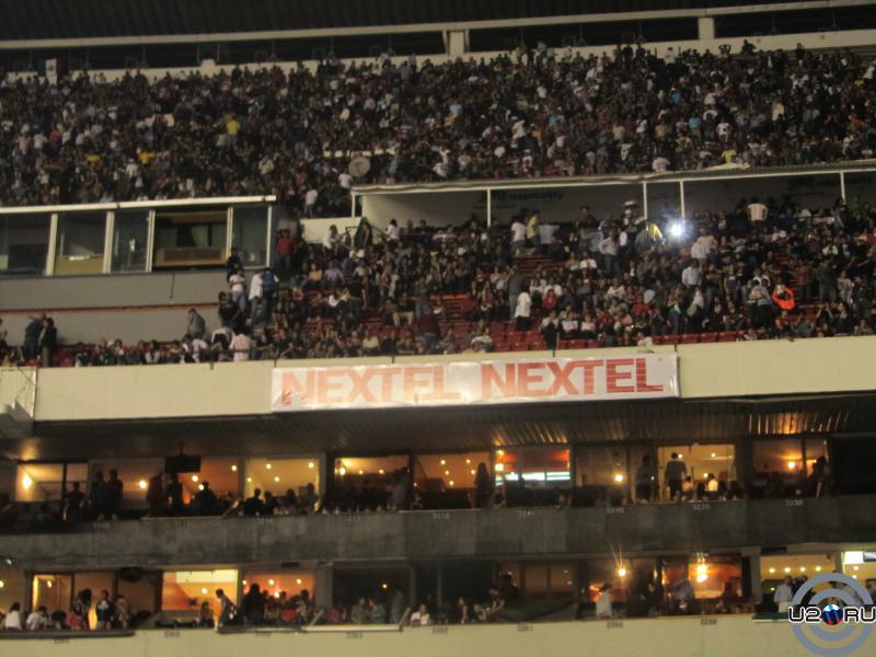 Estadio Azteca - уровень трибун с  комнатами (!), в кот. есть бар ) 