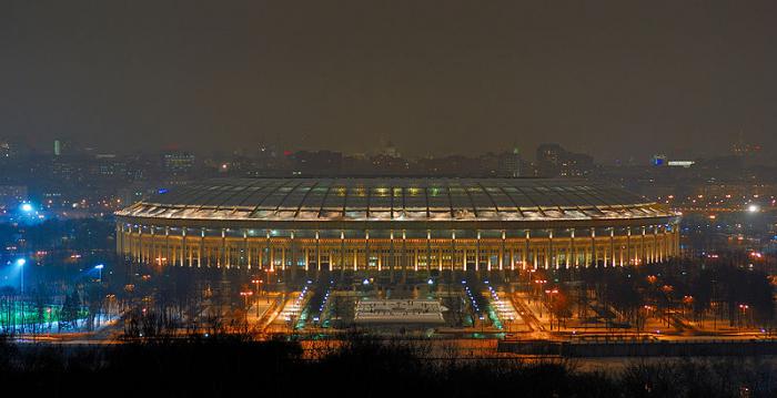 800px-Grand_Sports_Arena_of_Luzhniki_Stadium_0.jpg
