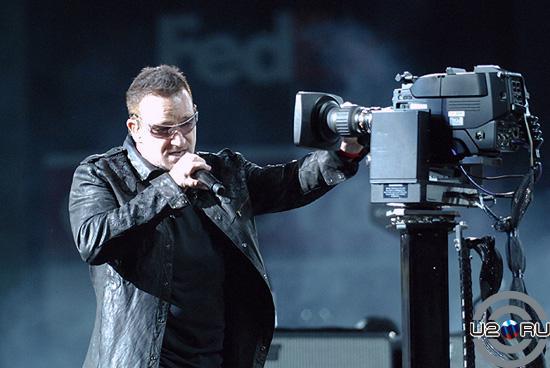 Bono and a camera