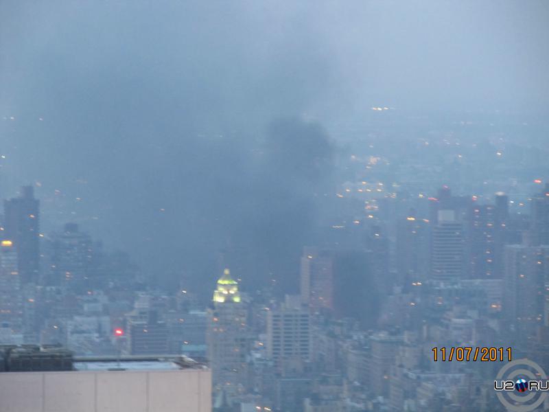 Пожар в самой большой синагоге в Нью Йорке (вид с Рокфеллера)