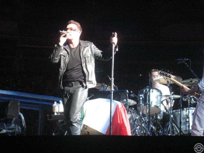 Bono with Italian flag